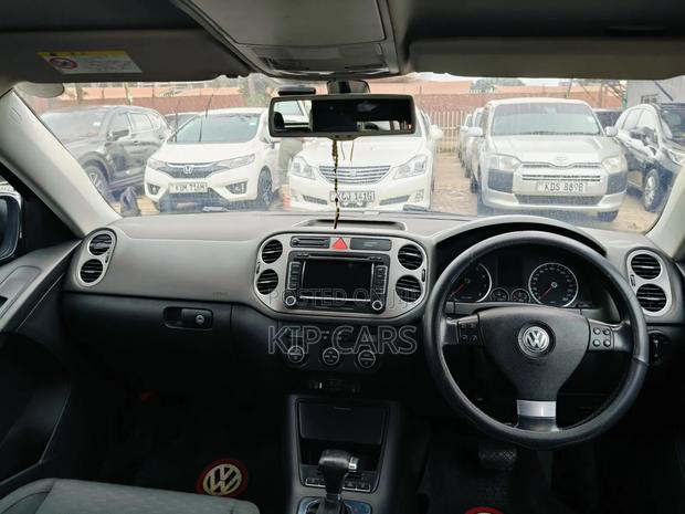 Volkswagen Tiguan 2.0 S 2009 Blue