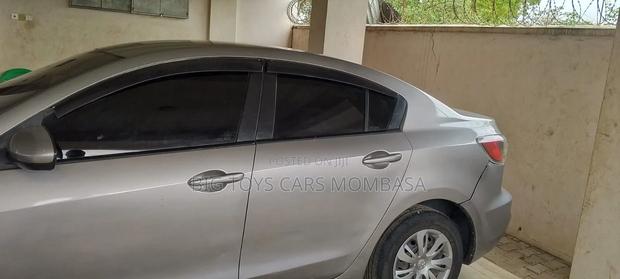 Mazda Axela 2011 Gray
