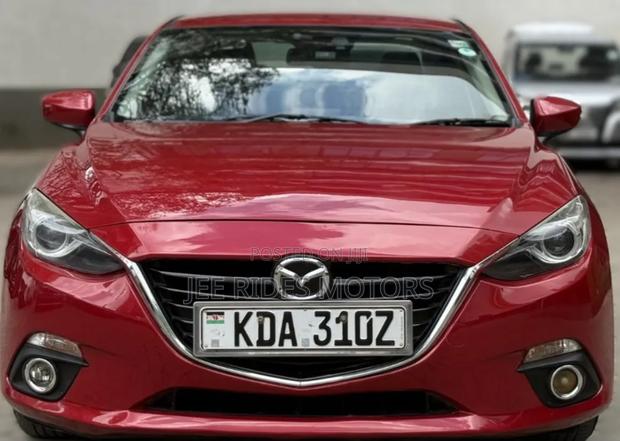 Mazda Axela 2015 Red