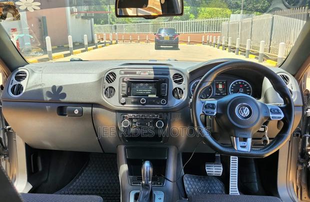 Volkswagen Tiguan 2015 Silver