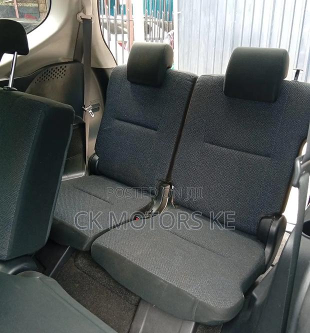 Toyota Sienta 1.5 AWD 2016 Silver