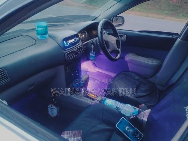 Toyota Corolla 1998 White