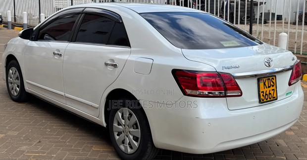 Toyota Premio 2018 Ivory