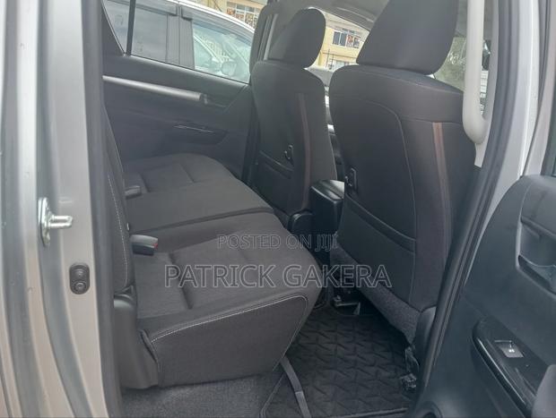 Toyota Hilux Revo Double Cab Deisel 2.4 AWD 2021 Silver