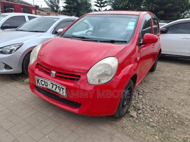 Toyota Passo 1.0 FWD 2012 Red