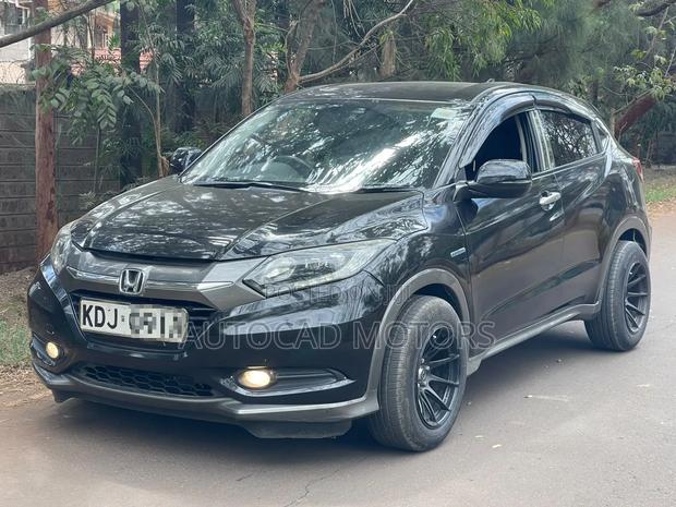 Honda Vezel 1.5 Hybrid 2WD 2016 Black