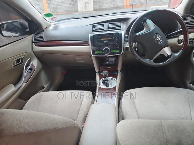 Toyota Premio 1.8 AWD 2010 White