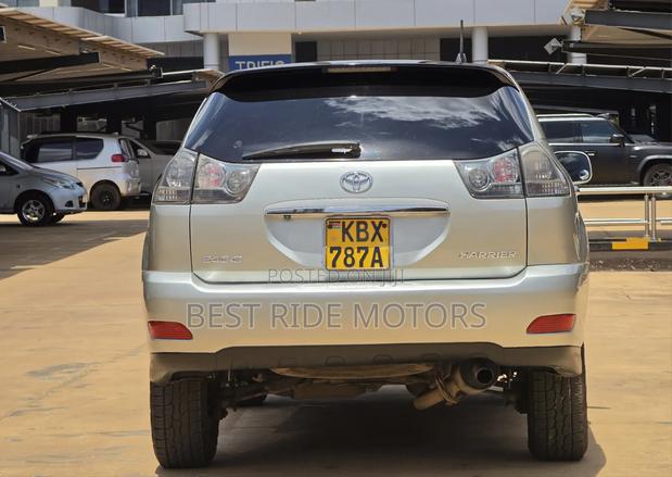 Toyota Harrier 2006 Silver