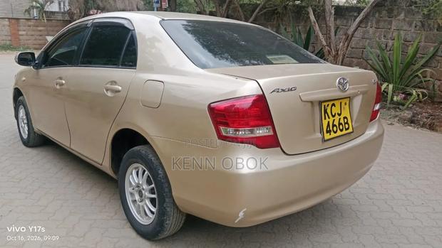 Toyota Axio 1.5 X HID 2WD 2009 Gold