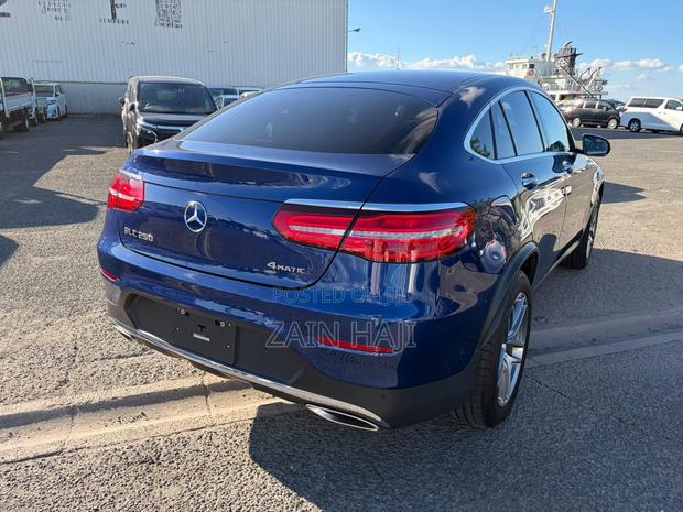 Mercedes-Benz GLC-Class 2019 Blue