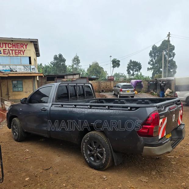 Toyota Hilux Revo Single Cab Deisel 2.4 RWD 2017 Gray