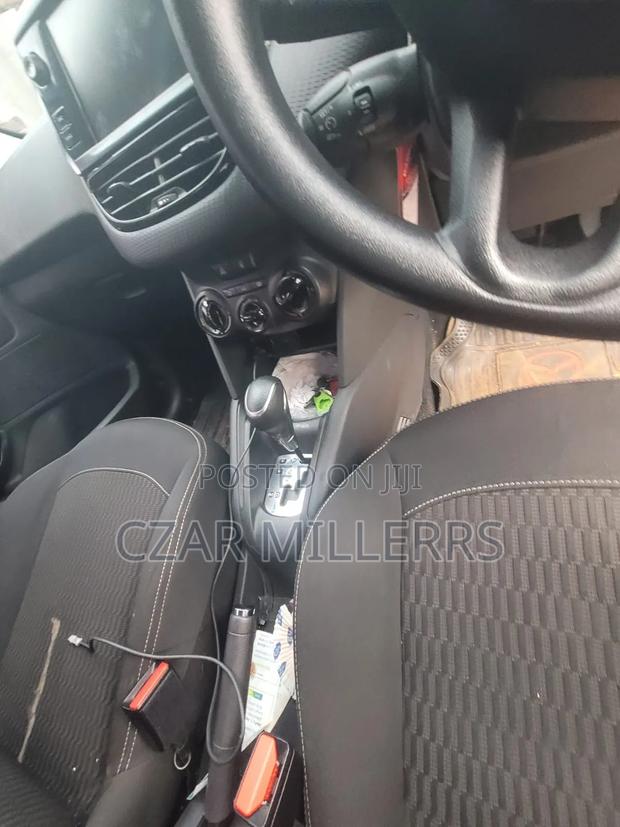 Peugeot 208 2017 Pearl