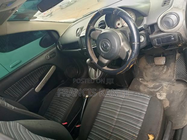 Mazda Demio 2012 Silver
