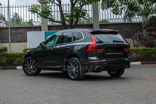 Volvo XC60 T5 Inscription 2021 Gray