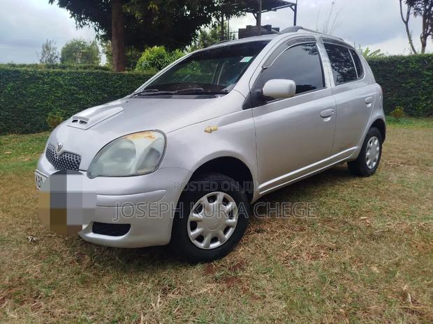 Toyota Vitz 2005 Silver