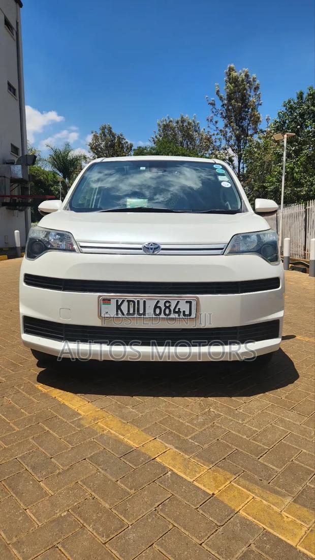 Toyota Spade 1.5 2019 White