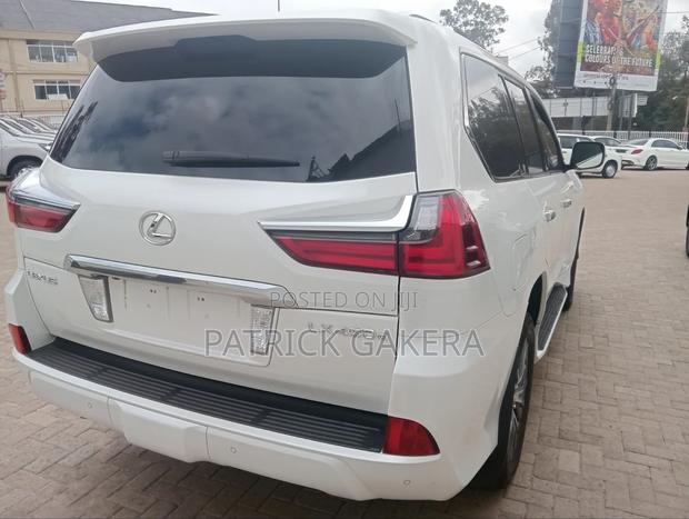 Lexus LX 450d AWD 2017 White