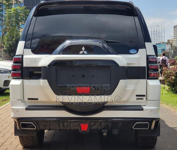 Mitsubishi Pajero 2020 White