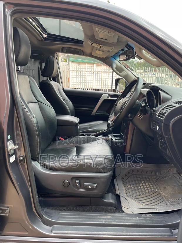 Toyota Land Cruiser Prado 2.8 D-4D 2015 Gray