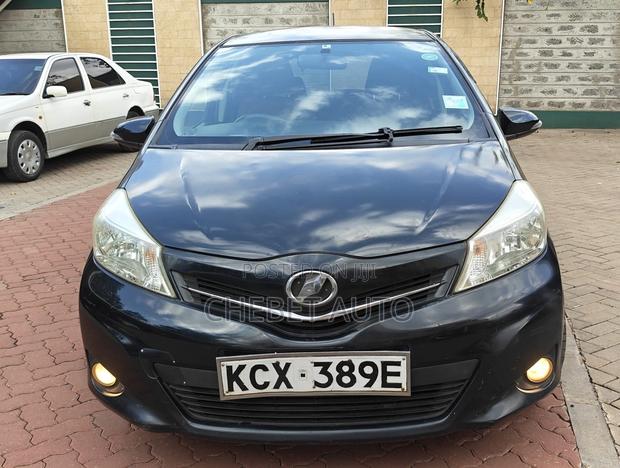 Toyota Vitz 2012 Black
