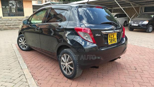 Toyota Vitz 2012 Black