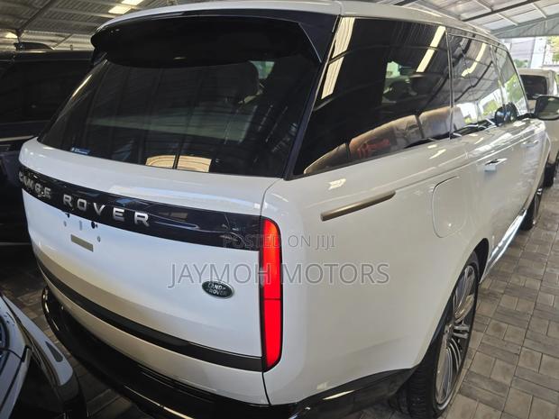 Land Rover Range Rover Vogue 2023 White