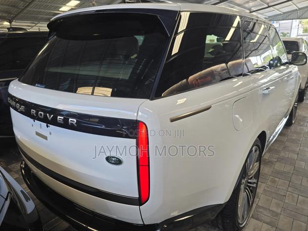 Land Rover Range Rover Vogue 2023 White