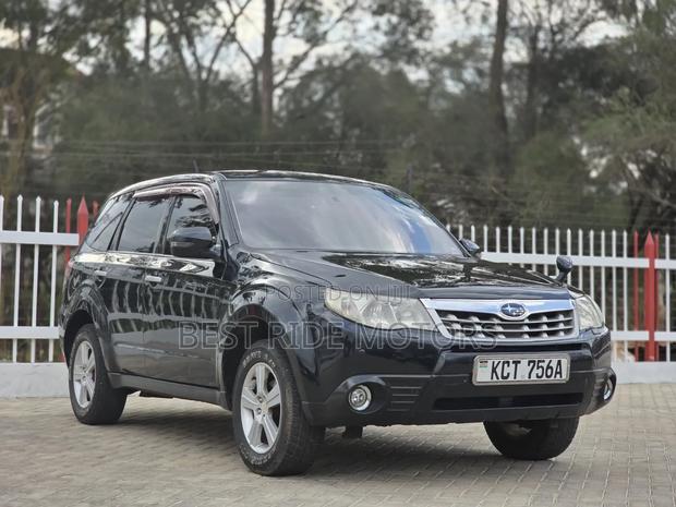 Subaru Forester 2011 Black
