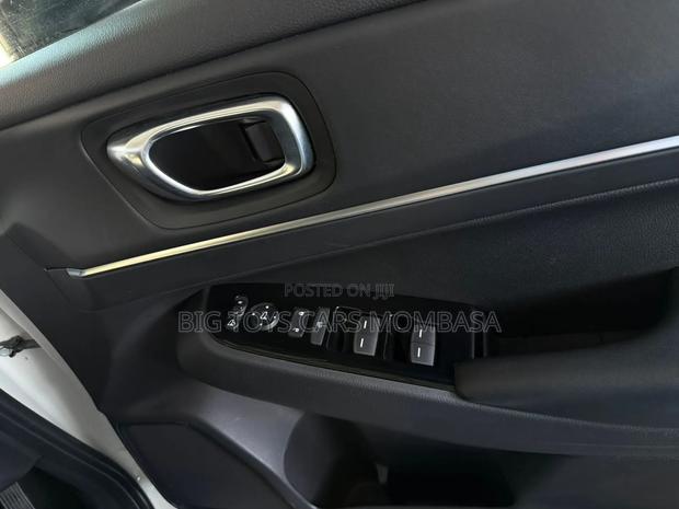 Honda Vezel 2021 Black