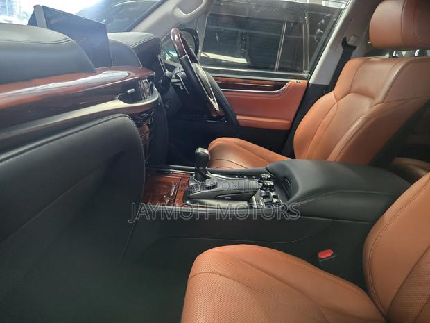 Lexus LX 2020 Black