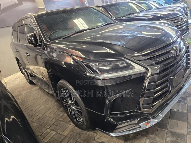 Lexus LX 2020