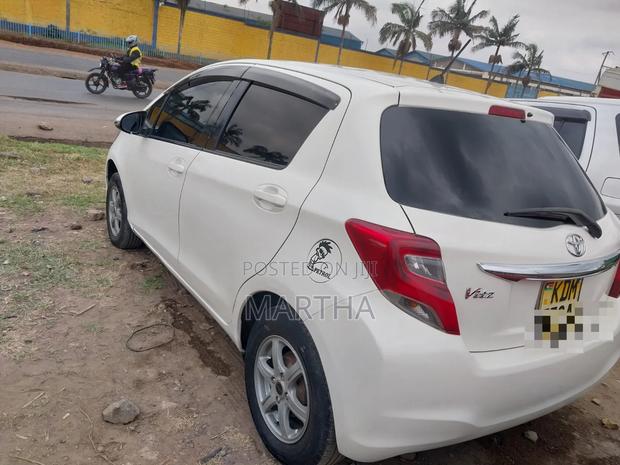 Toyota Vitz 2015 White