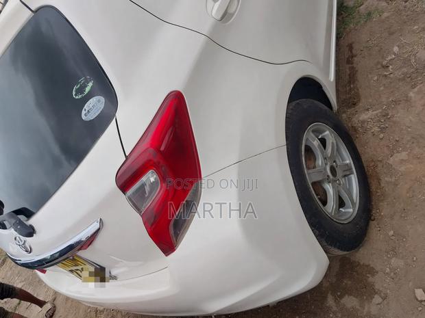 Toyota Vitz 2015 White