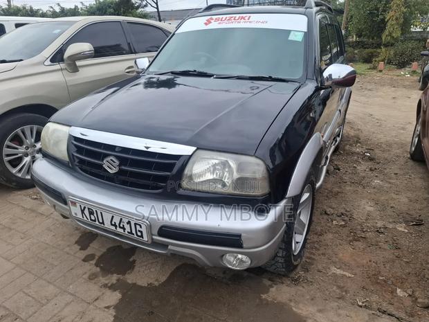 Suzuki Grand Vitara 2.0 2006 Black