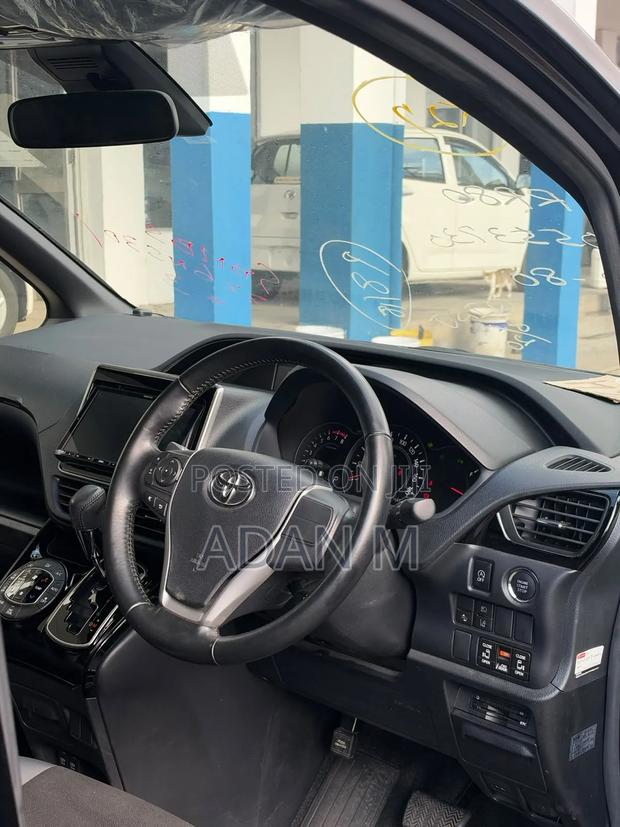 Toyota Noah 2019 Black