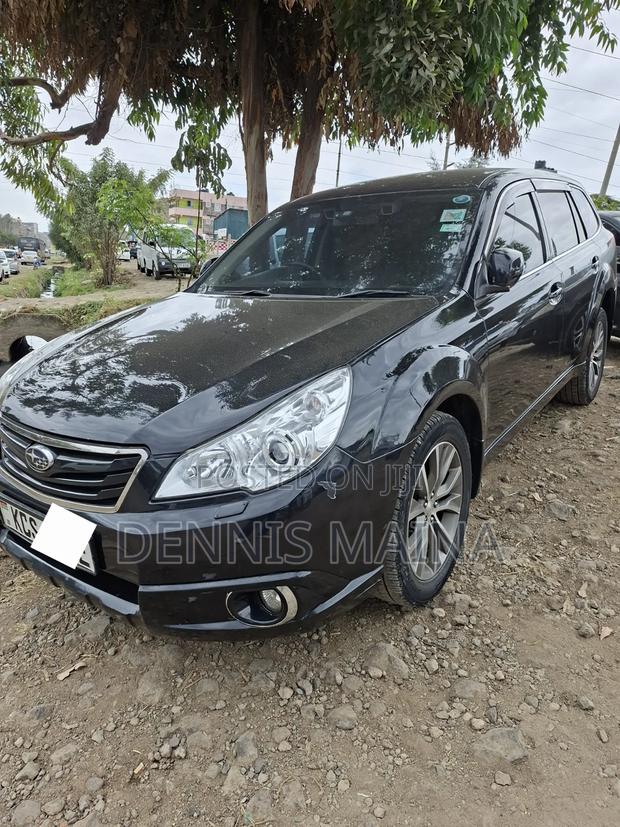 Subaru Outback 2.5i Premium 2012 Black