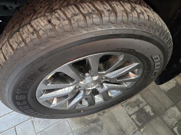 Toyota Land Cruiser Prado 2019 Gray