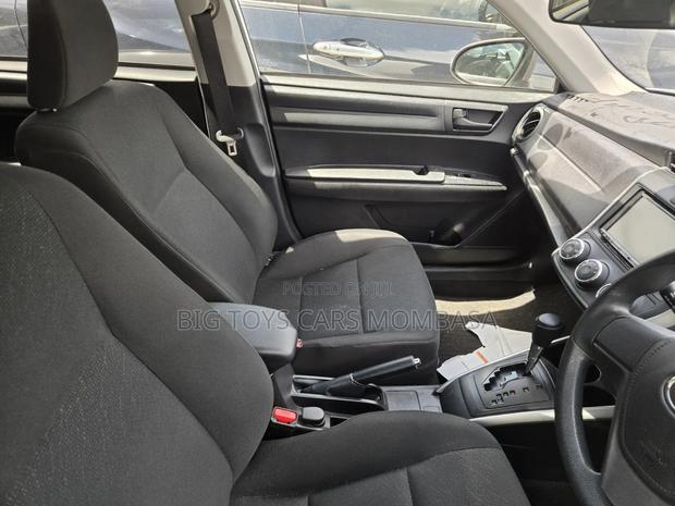Toyota Corolla Fielder 2019 Silver