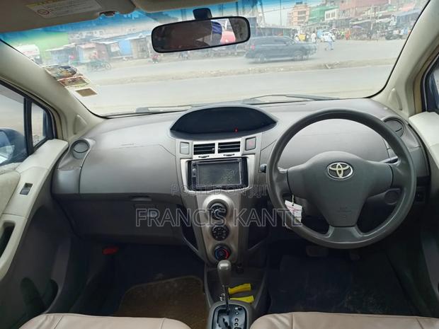 Toyota Vitz 2009