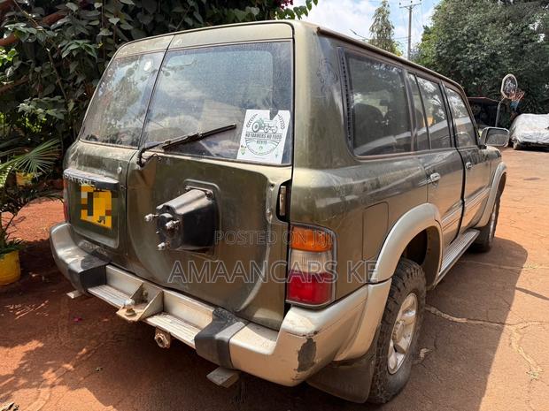 Nissan Patrol GR Wagon 1998 Green