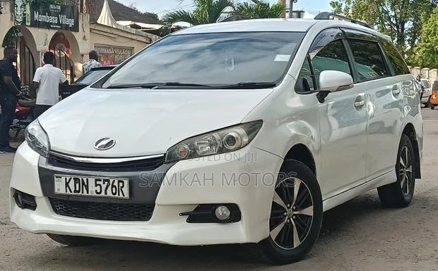 Toyota Wish 2016 White