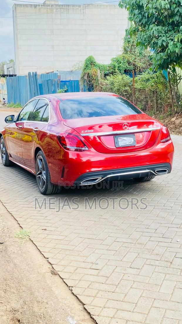 Mercedes-Benz C200 2020 Red