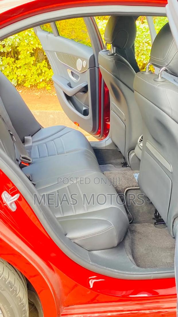 Mercedes-Benz C200 2020 Red