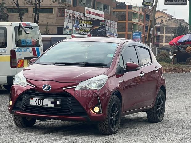 Toyota Vitz 2019 Maroon