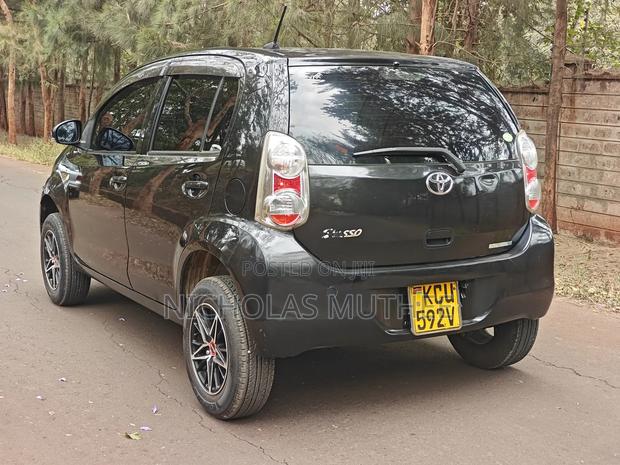 Toyota Passo 2012 Black