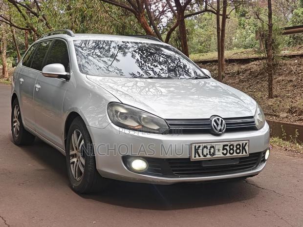 Volkswagen Golf 2011 Silver