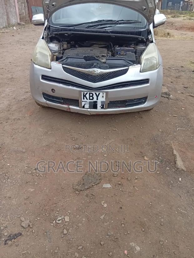 Toyota Ractis 2007 Silver