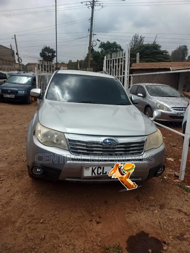 Subaru Forester 2010 Silver