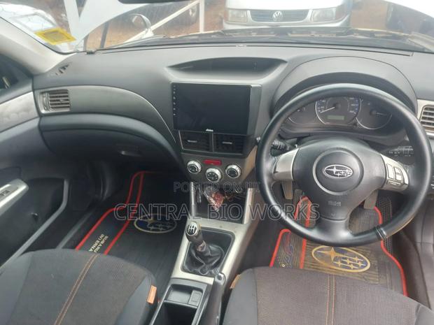 Subaru Forester 2010 Silver