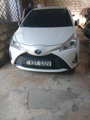 Toyota Vitz 2017 White for sale